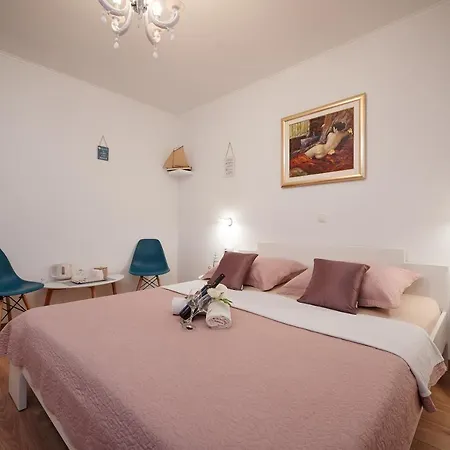 Rooms Antonio Guest house 3*