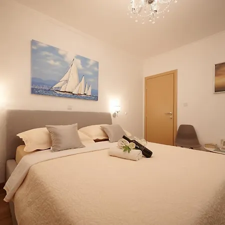 Rooms Antonio 3* Trogir